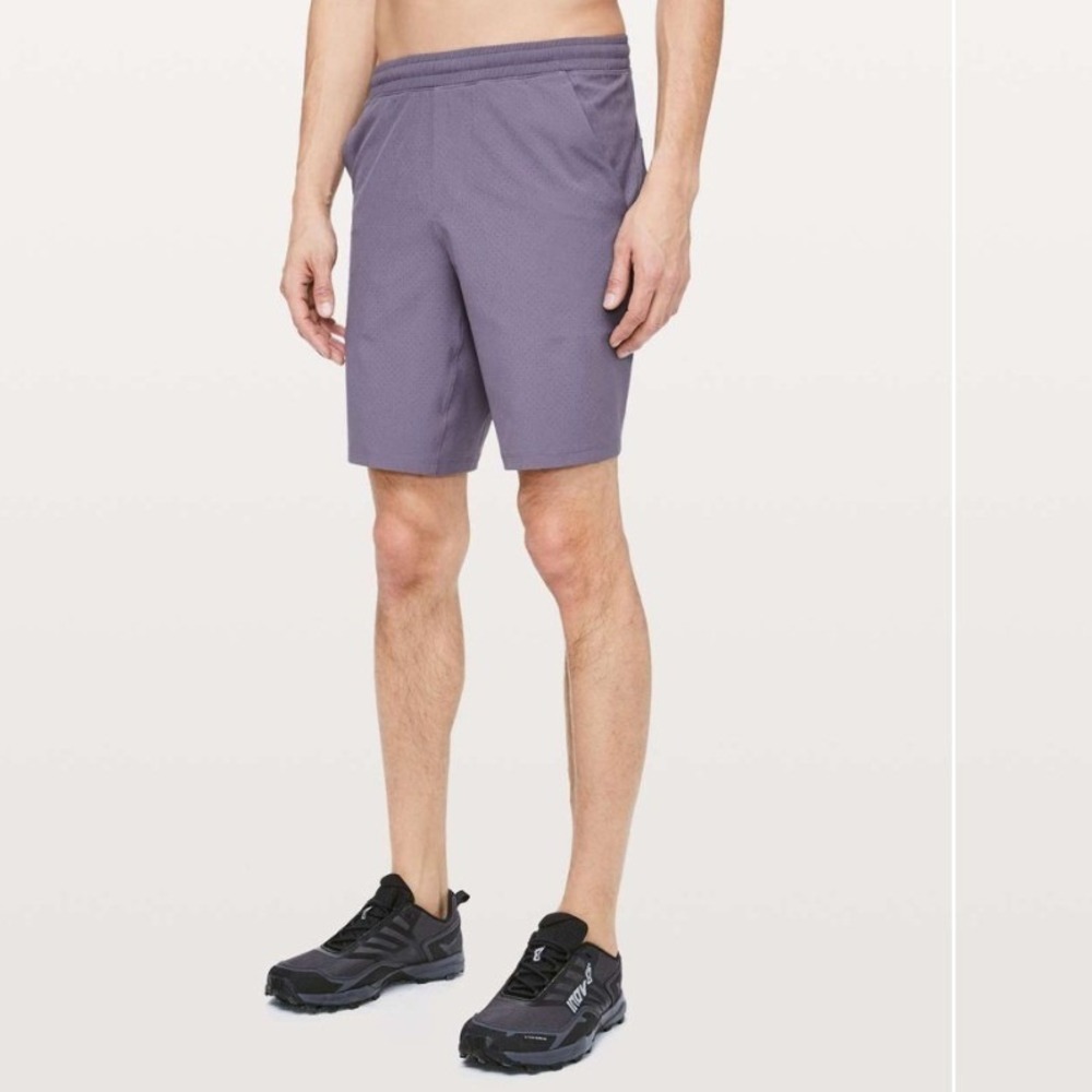 Lululemon Pace Breaker Lined Short 9" Perforated Graphic Purple Gray Size S